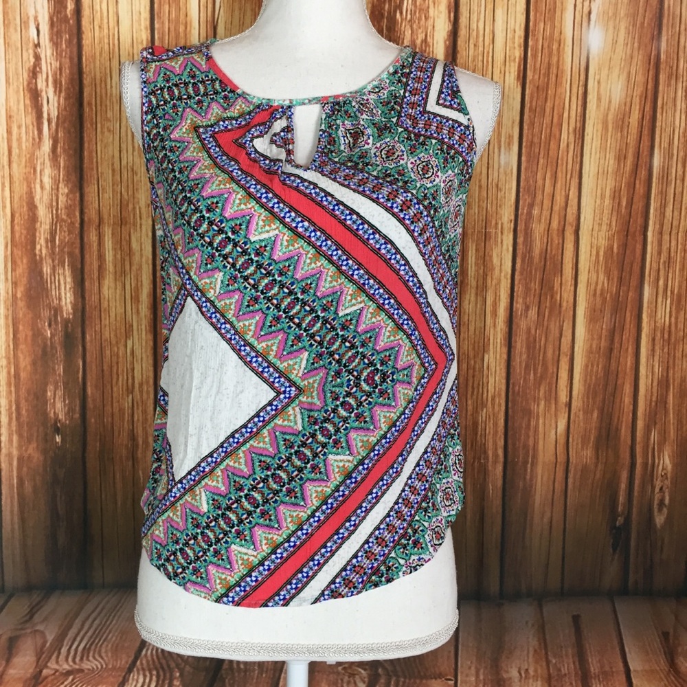 Renee C. LG Boho Keyhole Aztec Sleeveless Blouse - Picture 1 of 7